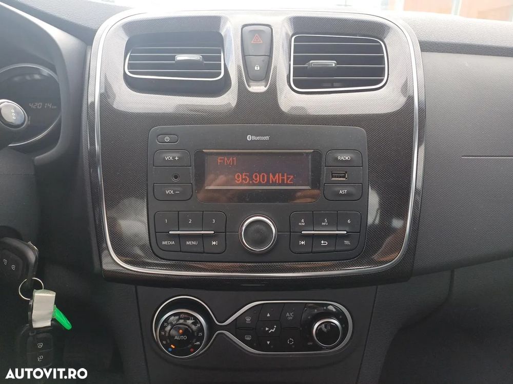 Dacia Logan TCe 90 CVT Comfort - 17