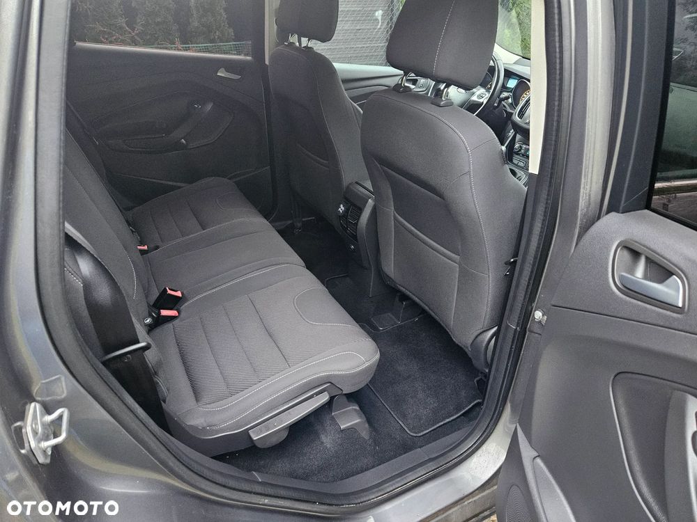 Ford Kuga - 31