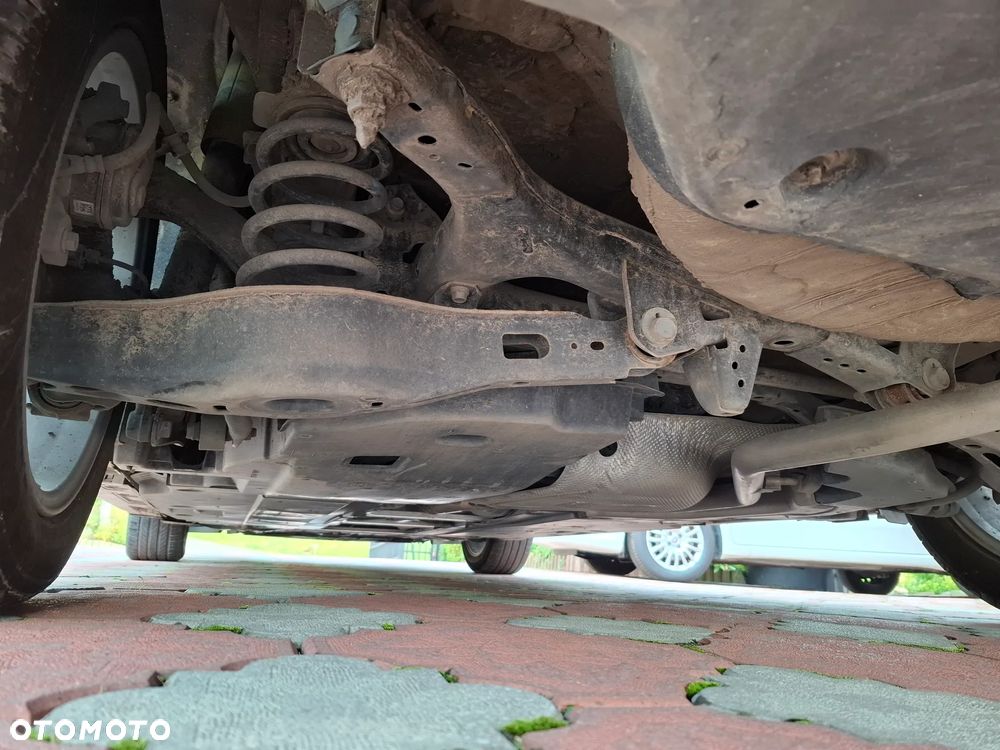 Suzuki Swace 1.8 Hybrid CVT Comfort+ - 11