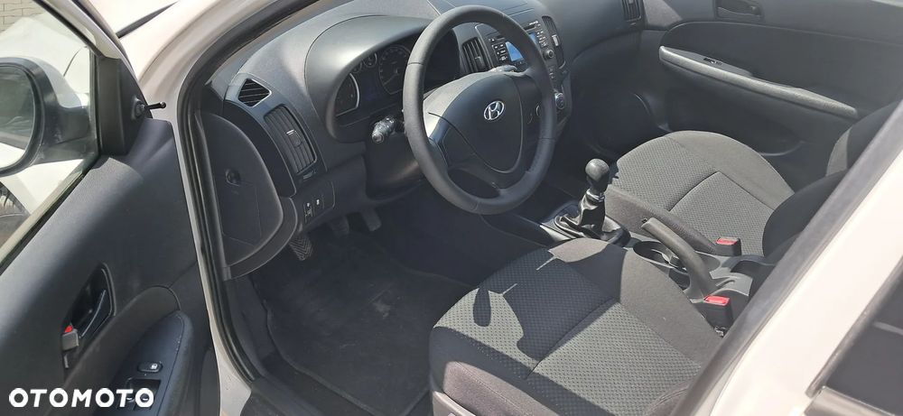 Hyundai i30 1.4 Classic - 10