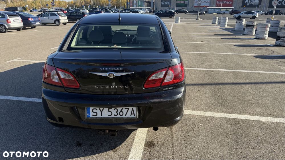 Chrysler Sebring - 4