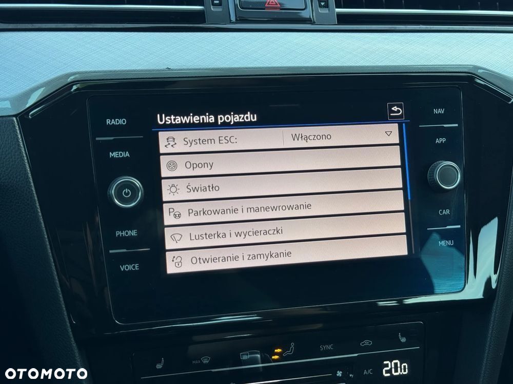 Volkswagen Passat 2.0 TSI Business DSG - 17