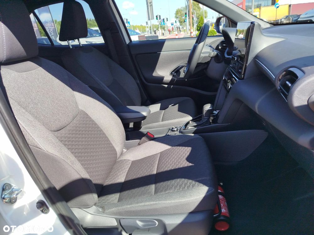 Toyota Yaris Cross Hybrid 1.5 Style AWD - 13
