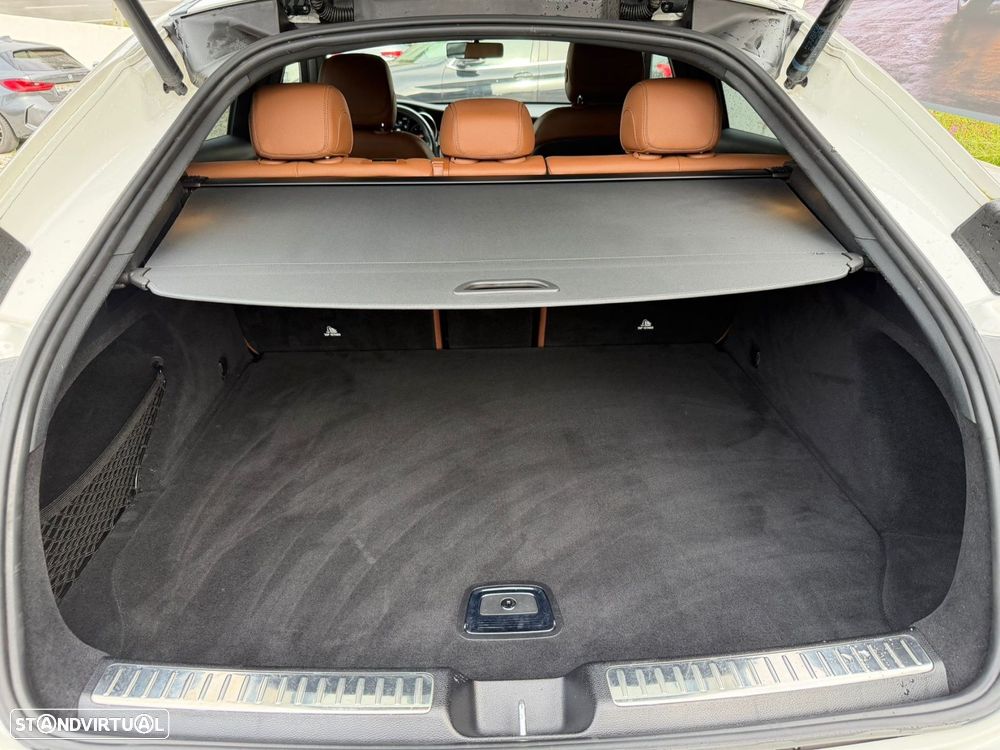 Mercedes-Benz GLC 200 - 12