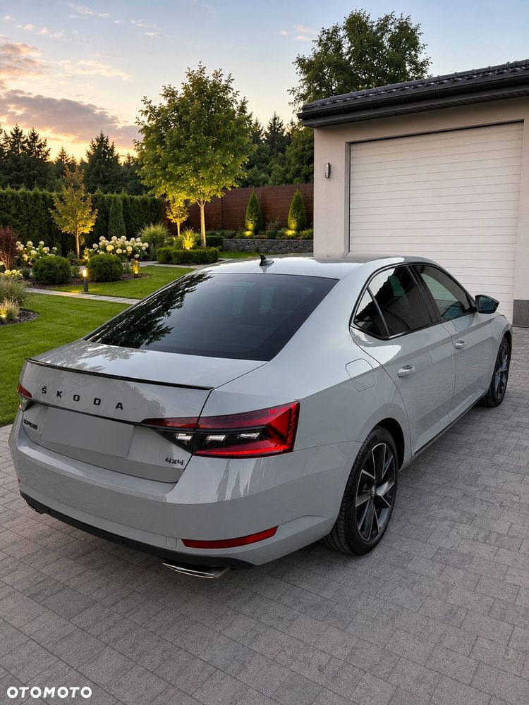 Skoda Superb 2.0 TSI 4x4 Sportline DSG - 2