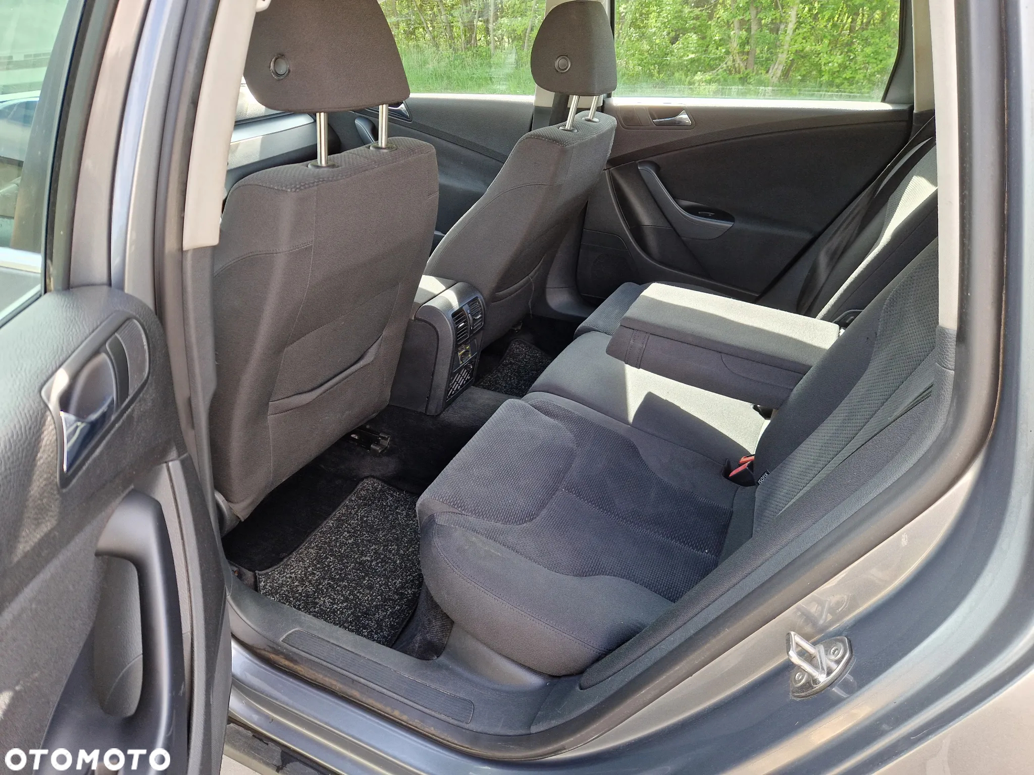 Volkswagen Passat 1.9 TDI Comfortline - 11