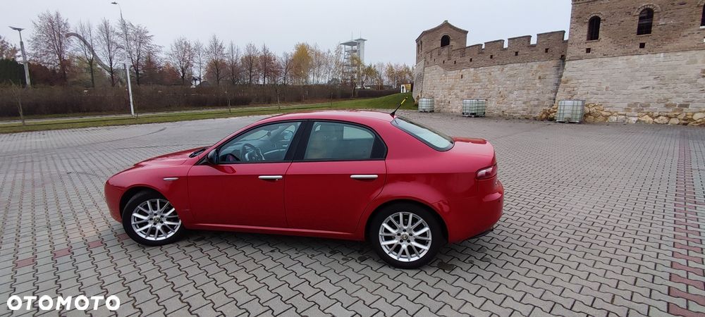 Alfa Romeo 159 - 2