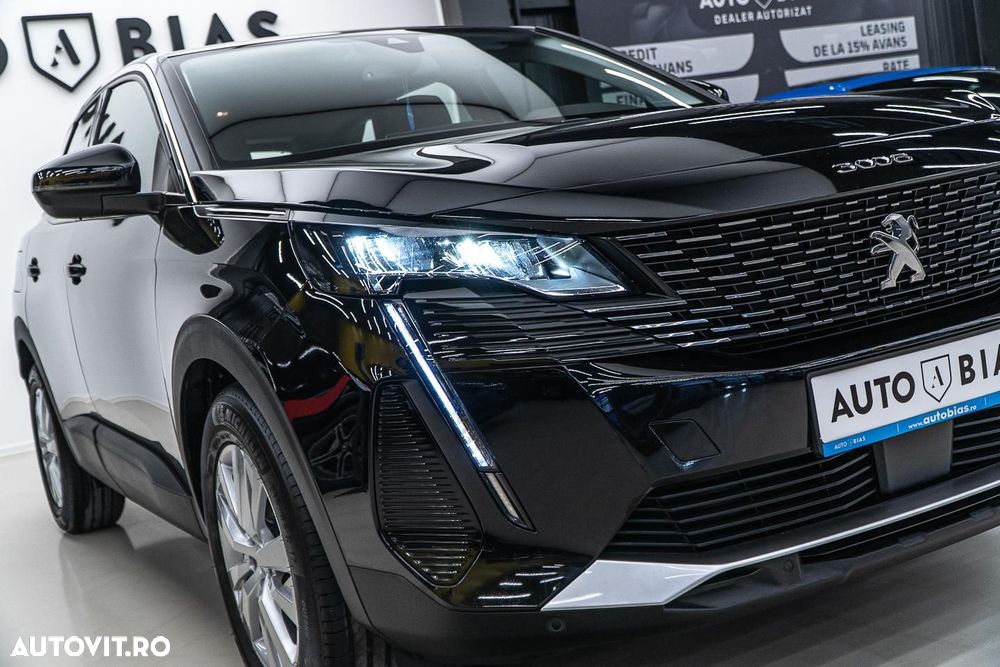 Peugeot 3008 1.2 PureTech 130 BVM6 Allure Pack - 29