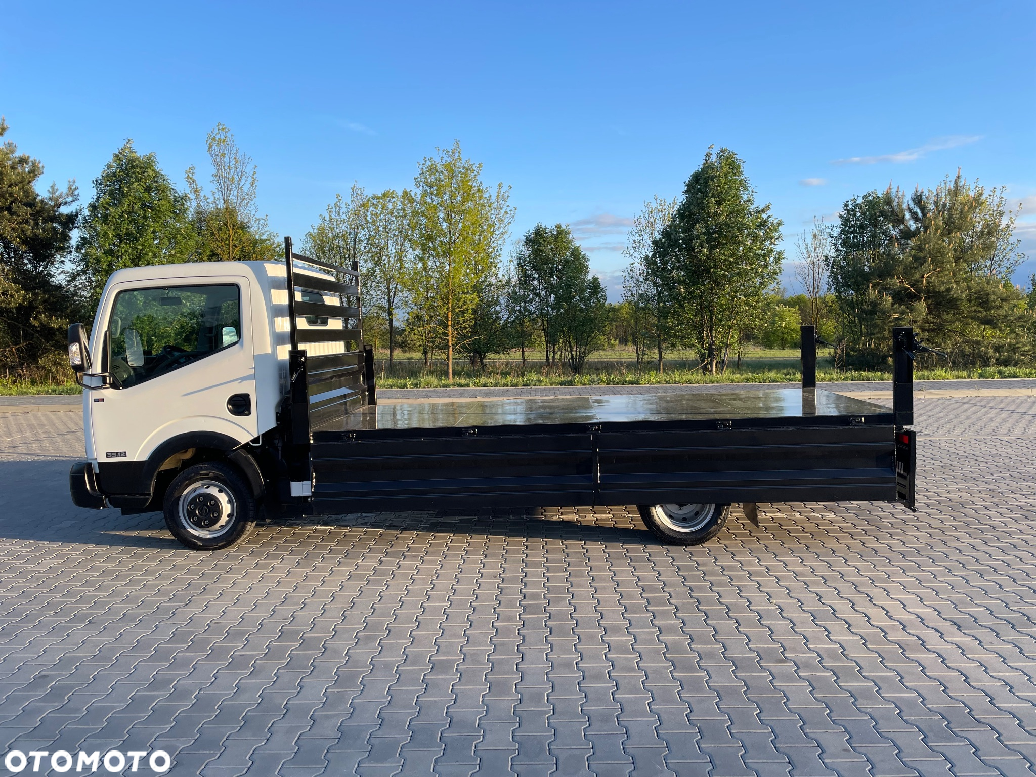 Nissan Cabstar - 28