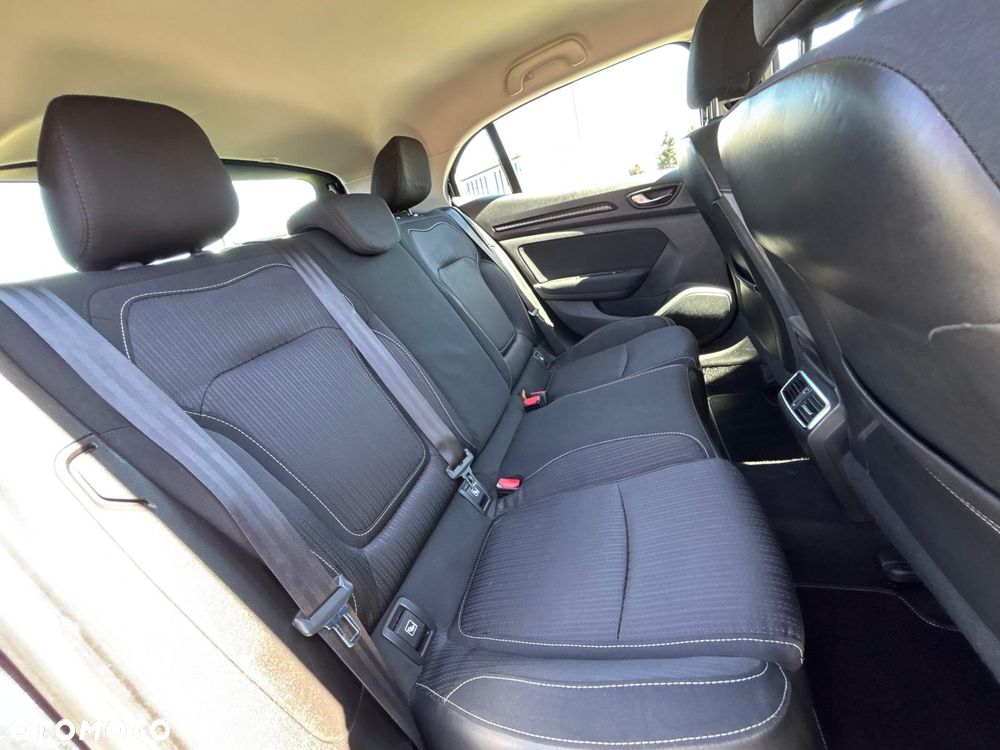 Renault Megane 1.5 dCi Intens EDC - 19