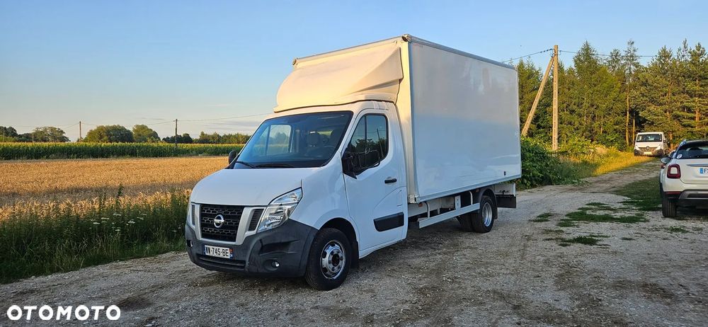 Nissan NV400 - 3