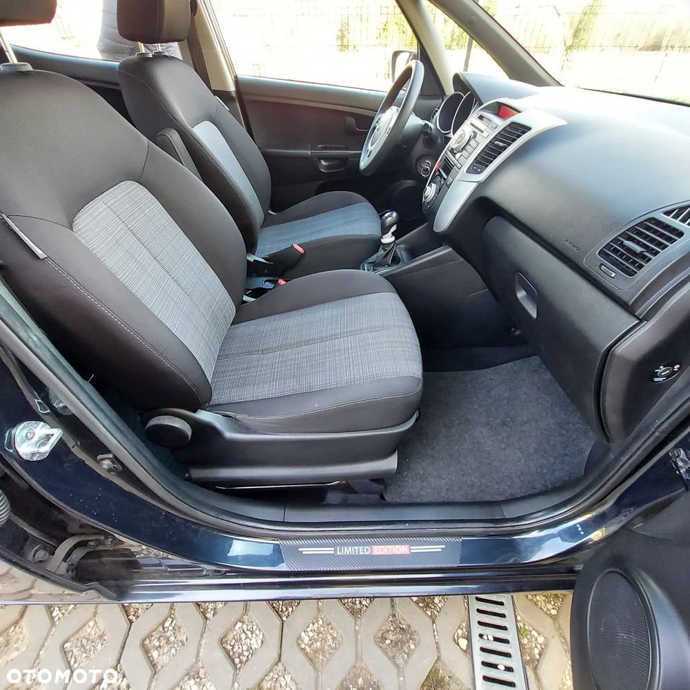 Kia Venga 1.4 CVVT ISG Vision - 10