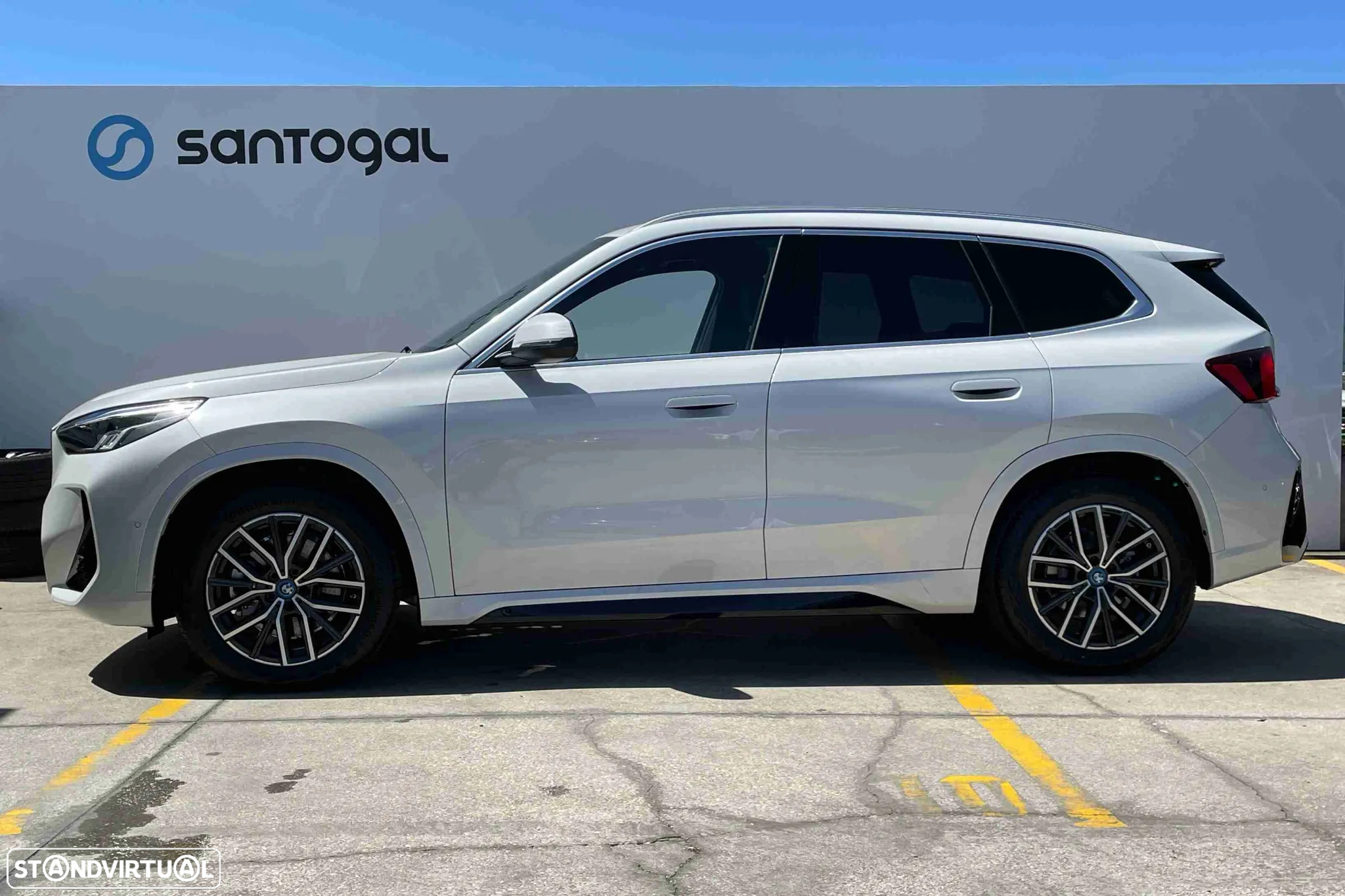 BMW iX1 xDrive30 Pack Desportivo M - 5