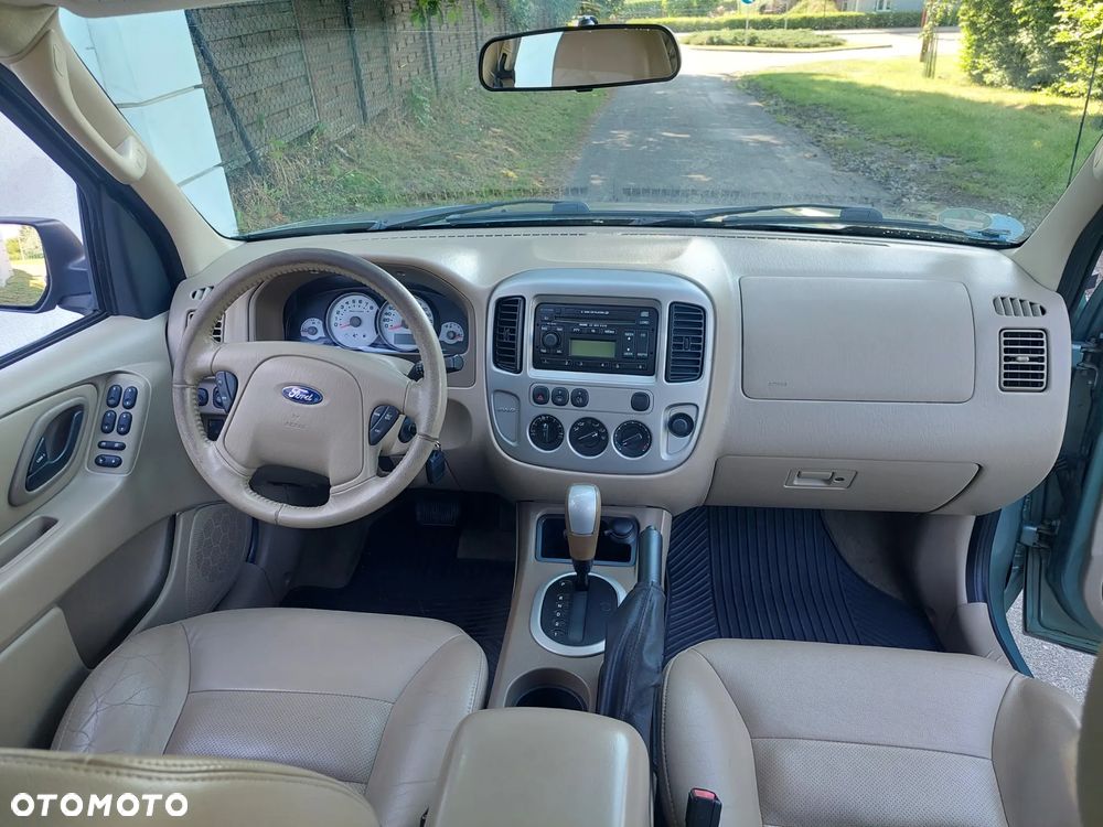 Ford Maverick 3.0 V6 Limited - 6