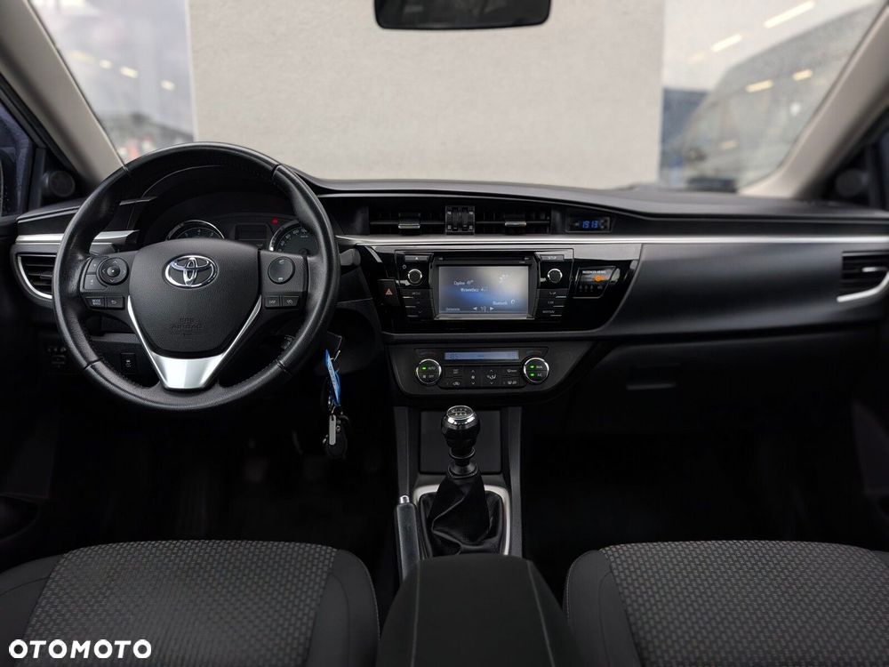 Toyota Corolla 1.6 Prestige - 13