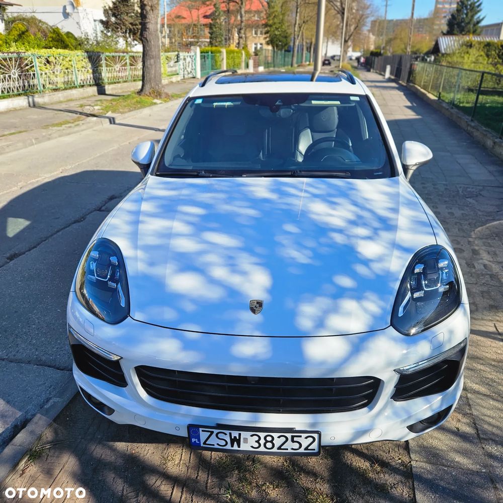 Porsche Cayenne S E-Hybrid Platinum Edition - 11