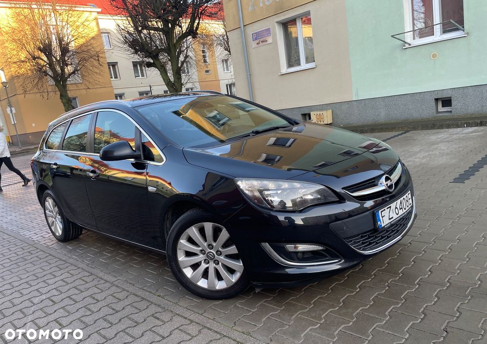Opel Astra 1.7 CDTI Cosmo - 1