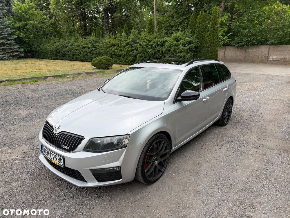 Skoda Octavia 2.0 TDI RS DSG - 2