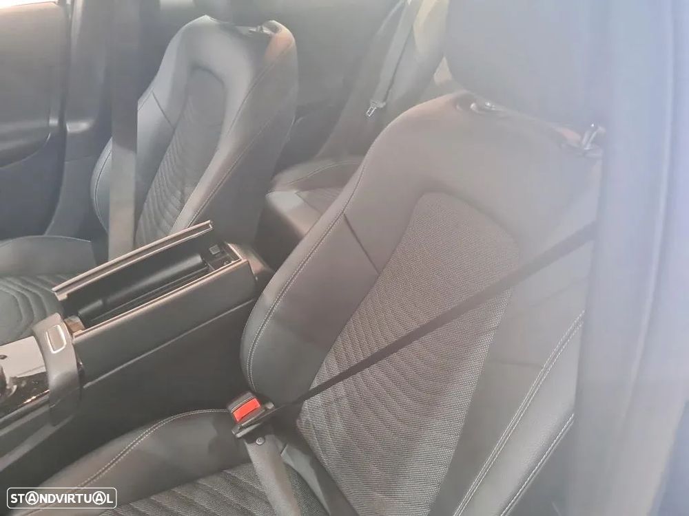 Mercedes-Benz A 250 e Style Plus - 8