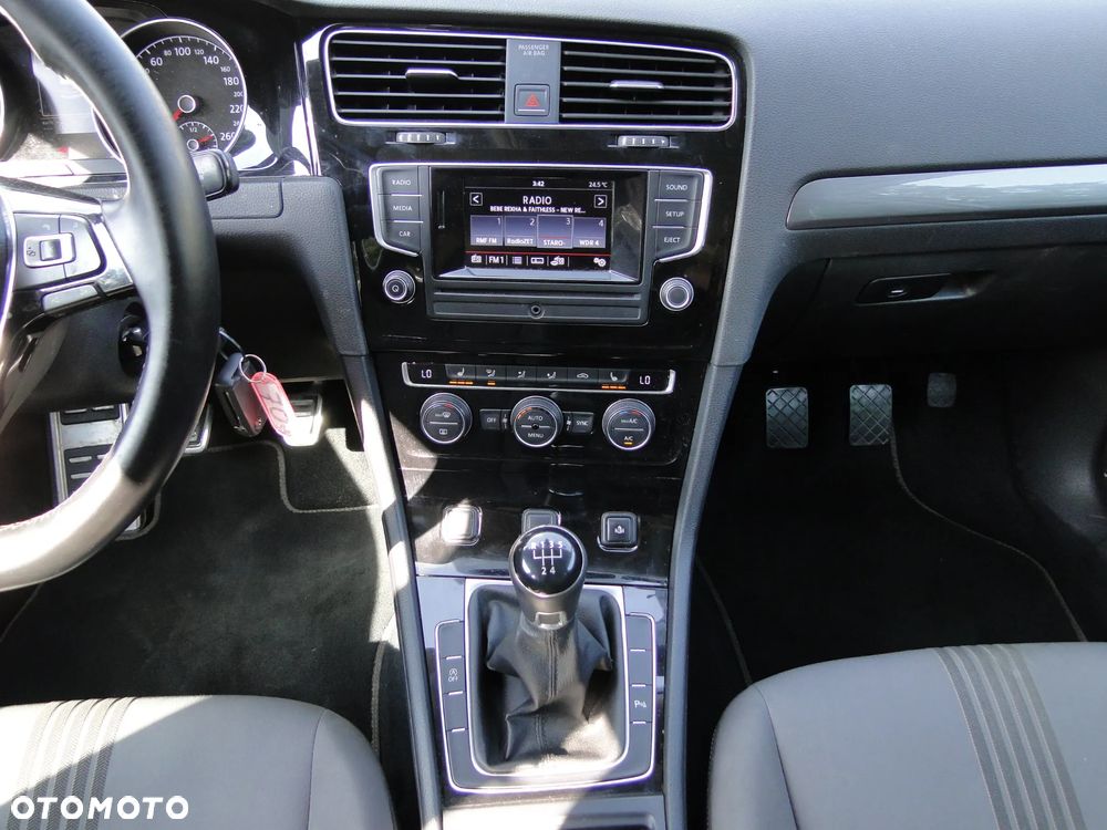 Volkswagen Golf 1.6 TDI BlueMotion Technology Allstar - 9