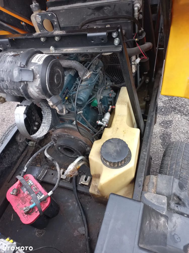 Części KAESER M31 silnik KUBOTA D1105-T-EU1,3KBXL01.5BAD,CHŁODNICA,przystawka,kompresor,śróba,pokrywa,szafa sterująca. - 5