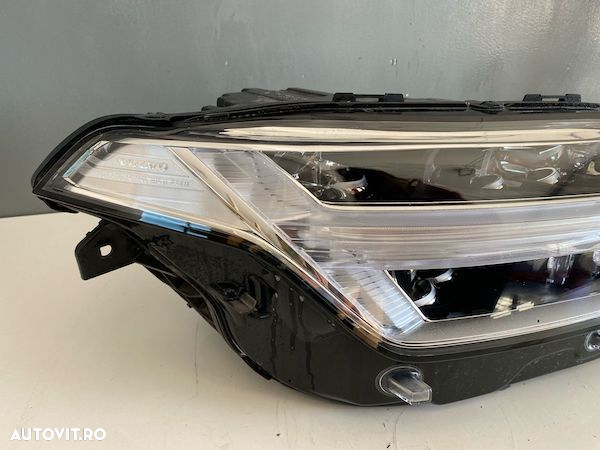 Far dreapta FULL LED Volvo XC90 2018+ 31468919 316555266 - 5