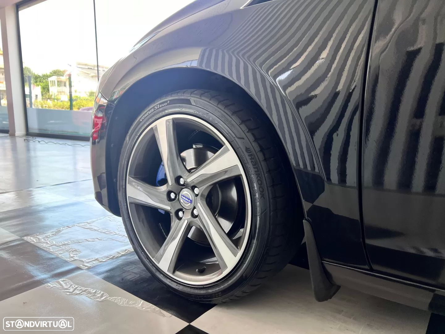 Volvo V60 2.0 D3 R-Design Start/Stop - 6