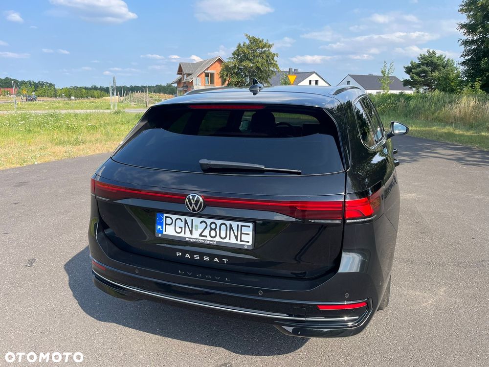 Volkswagen Passat 2.0 TDI SCR DSG Business - 13