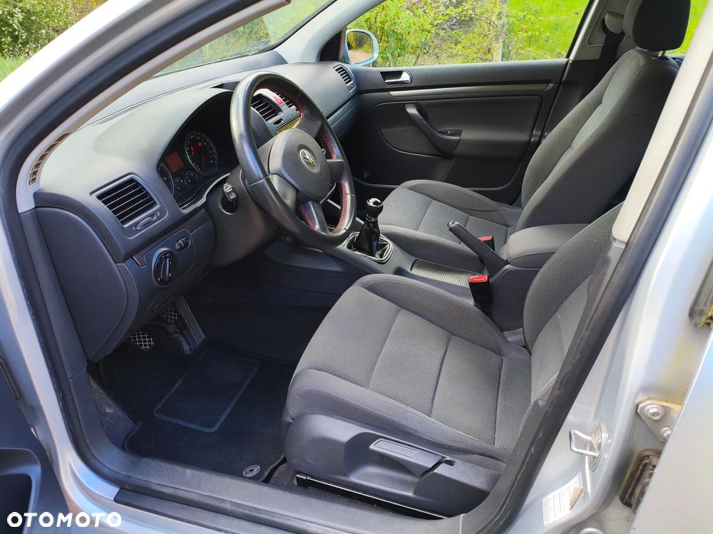 Volkswagen Golf 1.6 Comfortline - 5