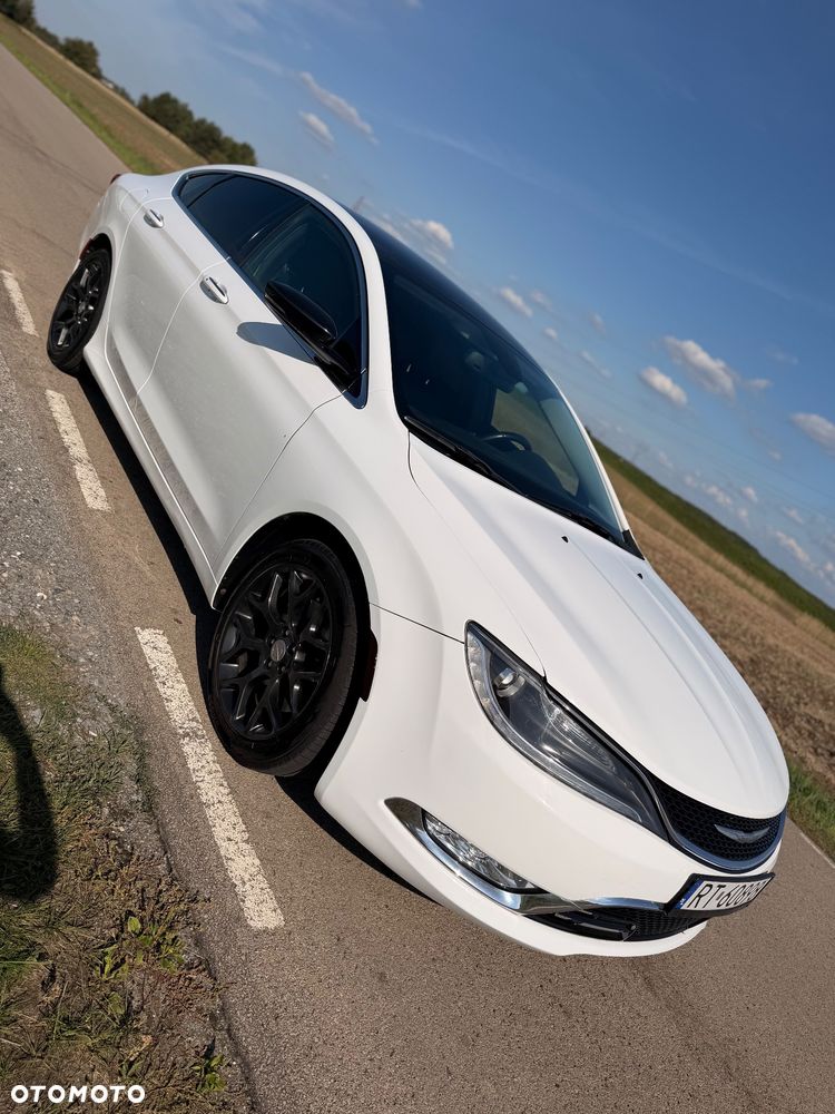 Chrysler 200 - 5