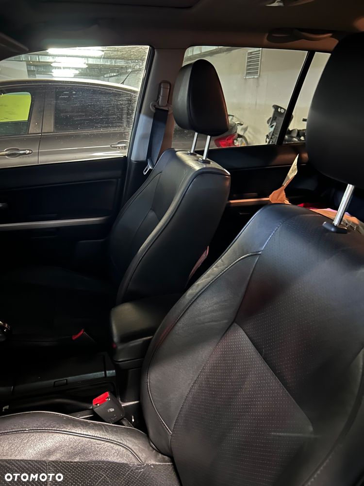 Suzuki Grand Vitara 1.9 DDiS De Luxe EU5 - 11