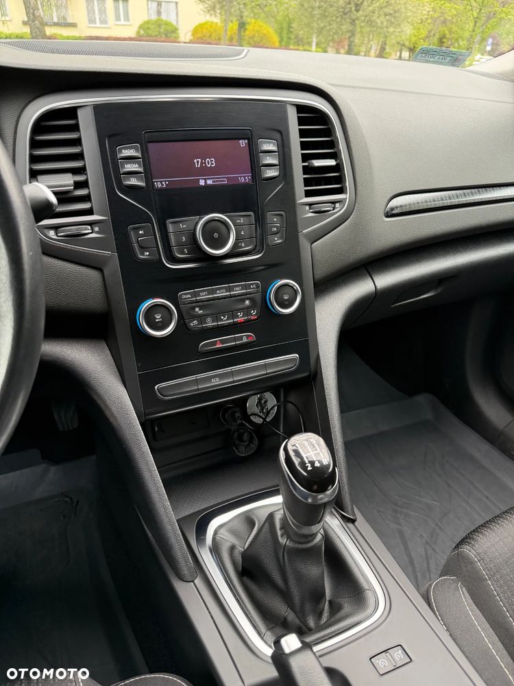 Renault Megane 1.6 SCe Zen - 13
