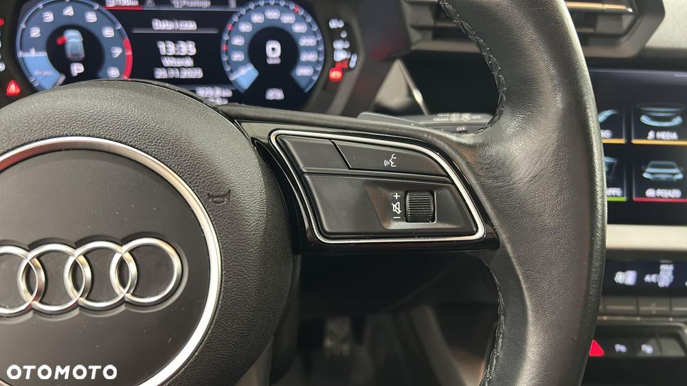 Audi A3 Sportback 35 TFSI S tronic - 23