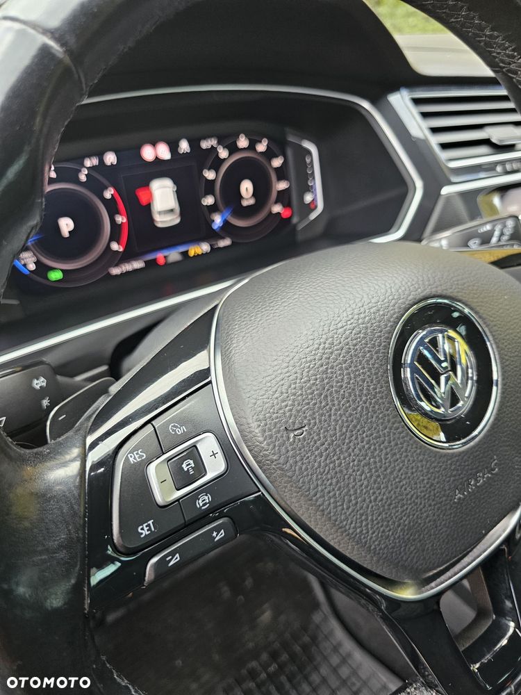 Volkswagen Tiguan - 17