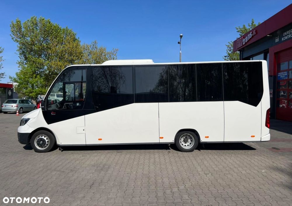 Volkswagen Crafter medio wing rapido rosero - 2