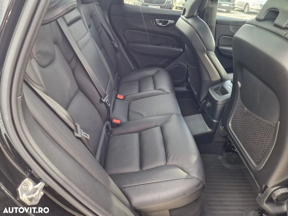 Volvo XC 60 Recharge T8 Twin Engine eAWD Inscription - 28