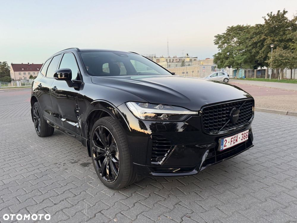 Volvo XC 60 T8 Plug-In Hybrid AWD Plus Black Edition - 2