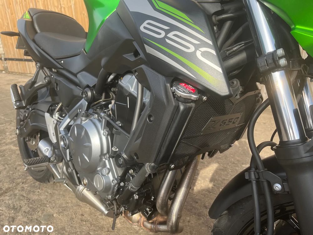 Kawasaki Z 650 - 10