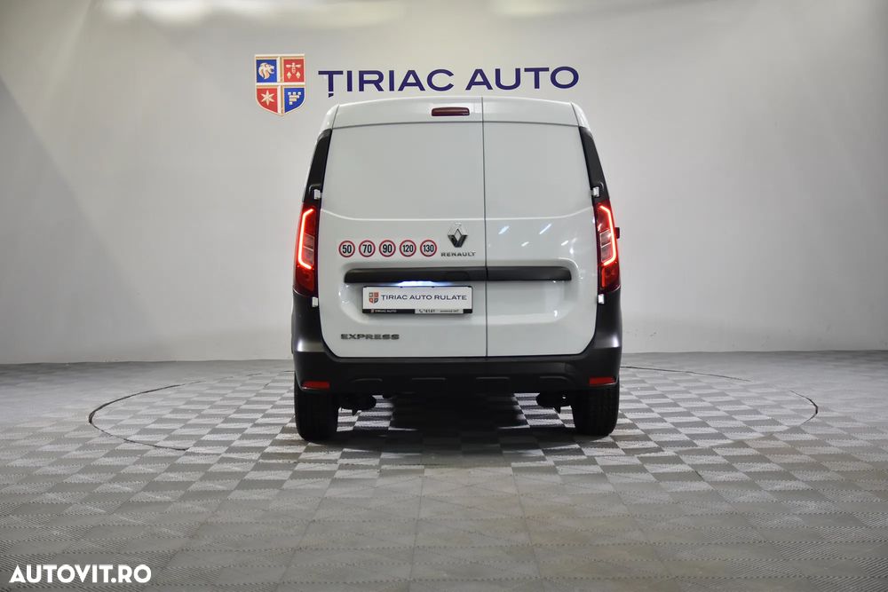 Renault Express - 4