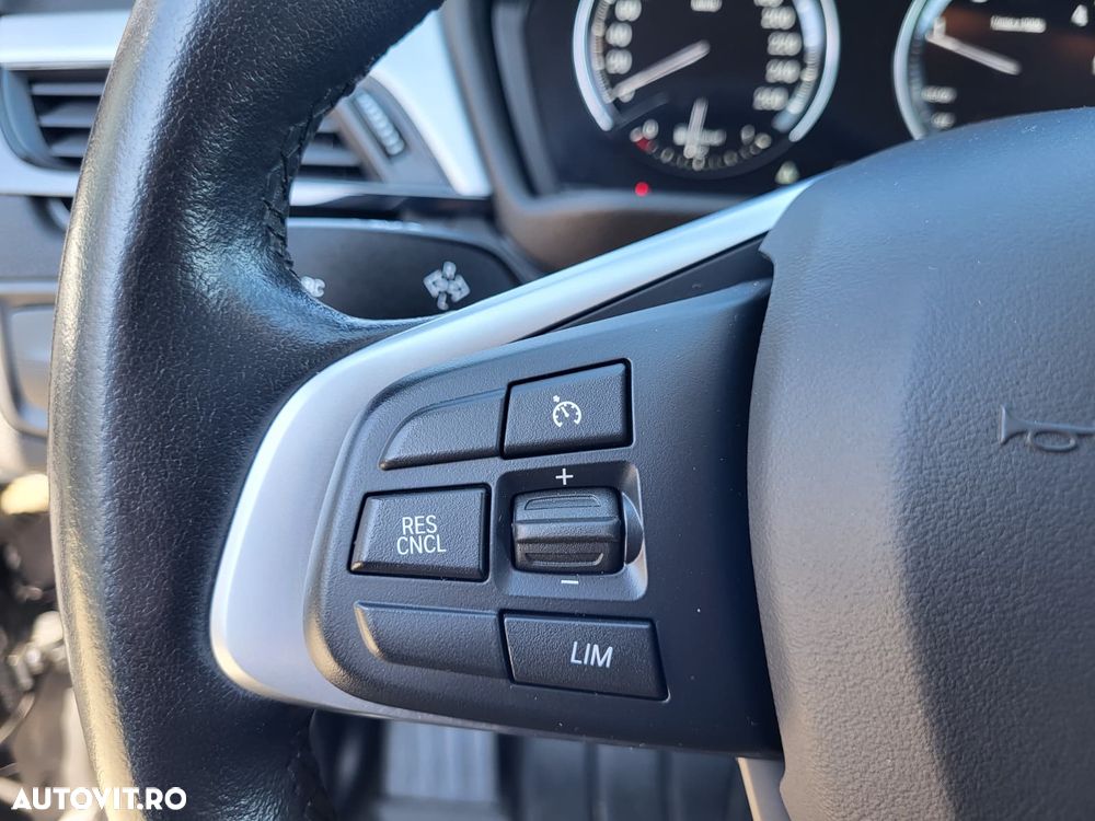 BMW X1 sDrive18d AT - 19