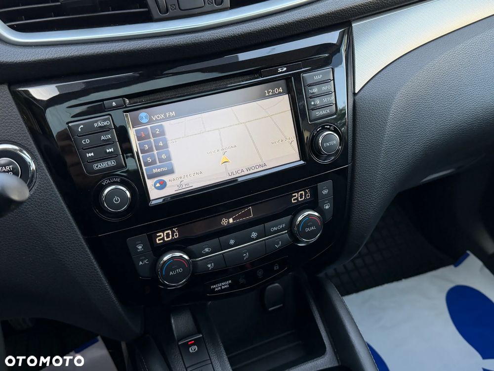 Nissan Qashqai 1.5 dCi N-Connecta - 17