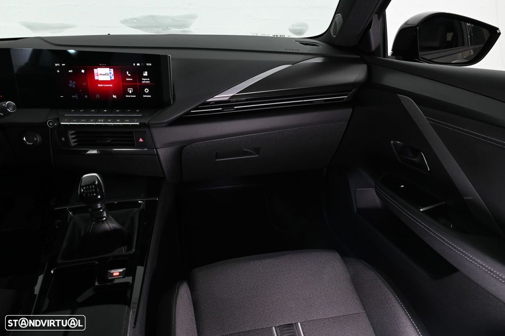 Opel Astra Sports Tourer 1.2 T GS Line - 12