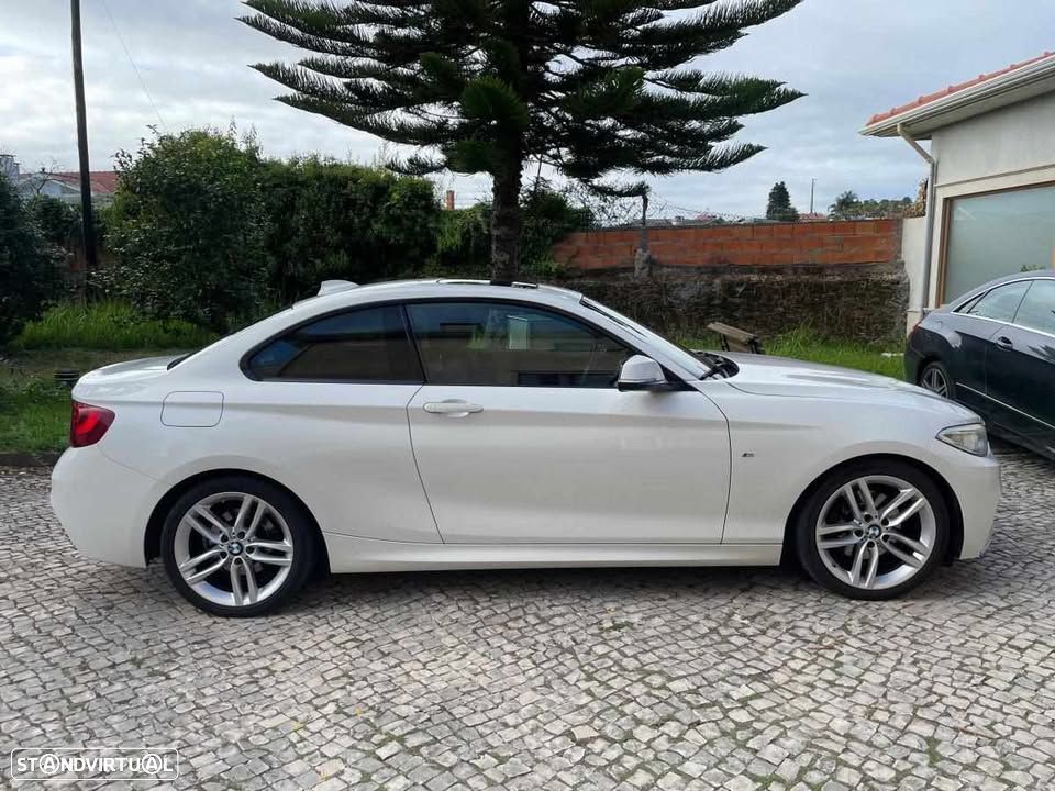 BMW 220 d Coupe Pack M - 1