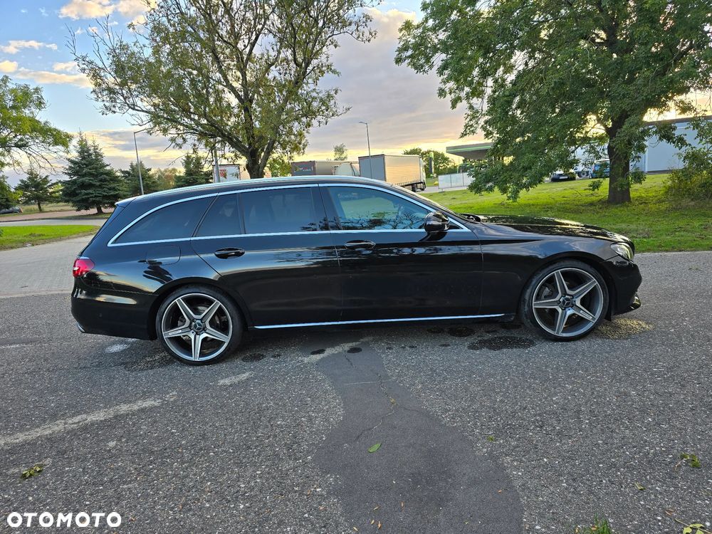 Mercedes-Benz Klasa E 200 d T 9G-TRONIC AMG Line - 3