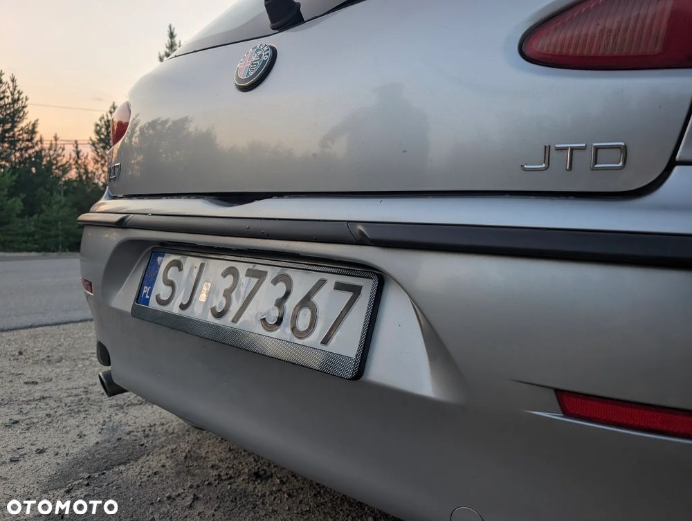 Alfa Romeo 147 1.9 JTD Distinctive - 15