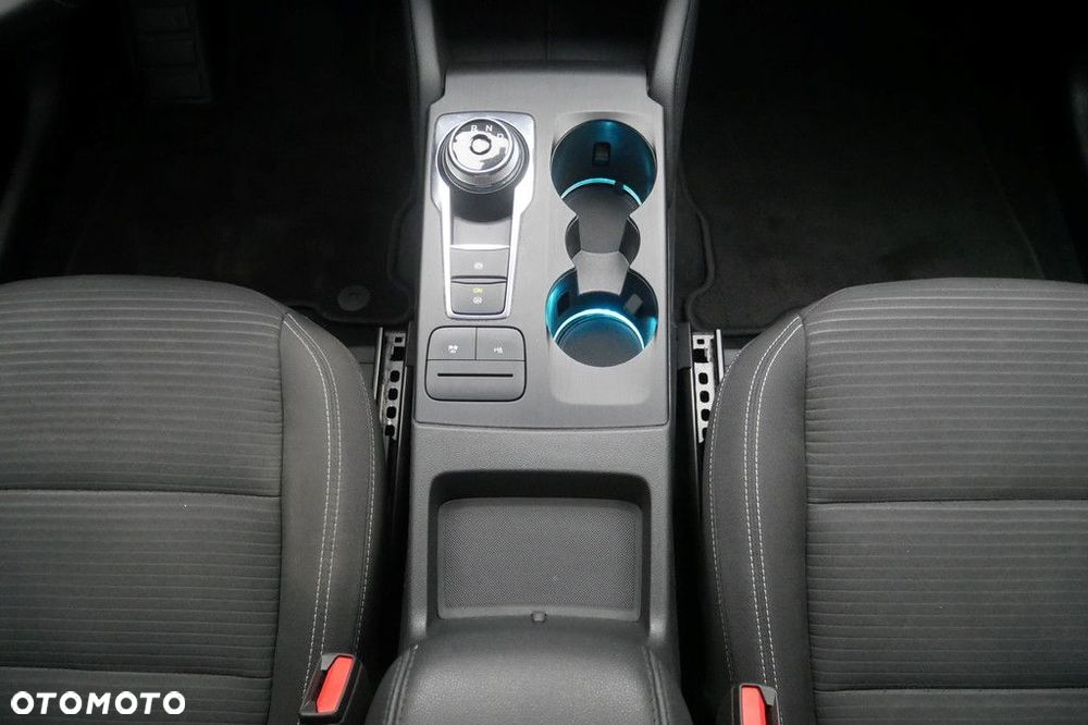 Ford Kuga - 11