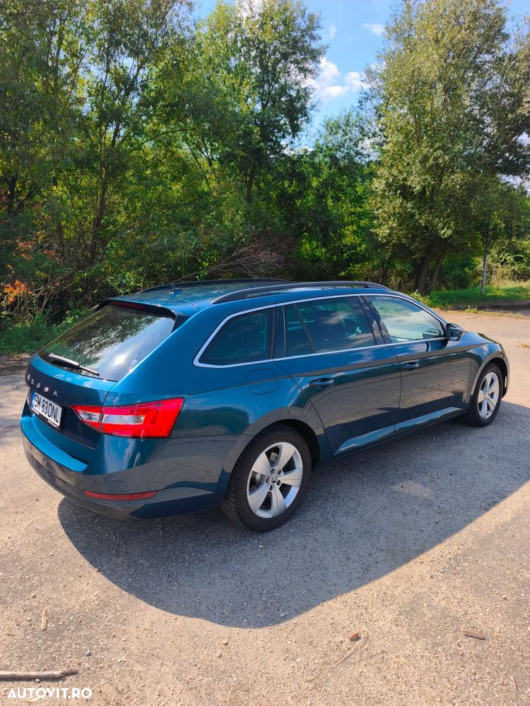 Skoda Superb Combi 2.0 TDI DSG Ambition - 7