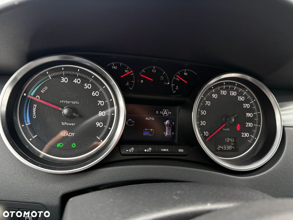 Peugeot 508 RXH Hybrid4 - 24