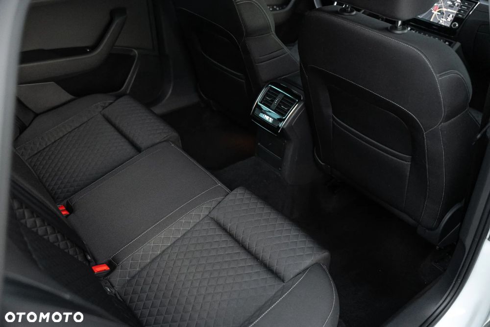 Skoda Superb 2.0 TDI Style DSG - 26