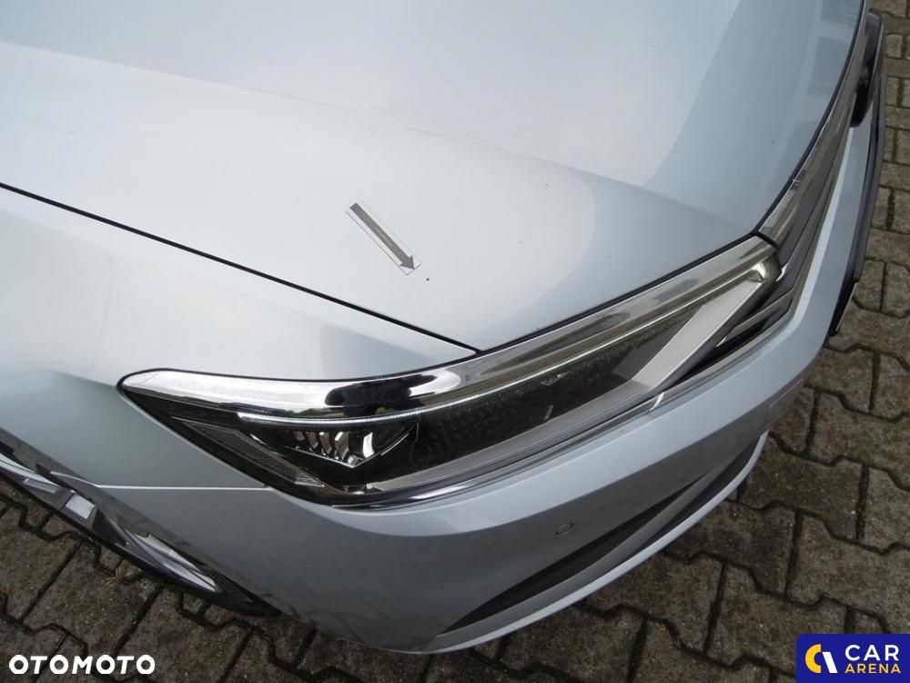 Volkswagen Passat - 35